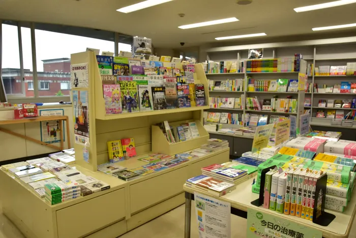 カリヨン書店の店内